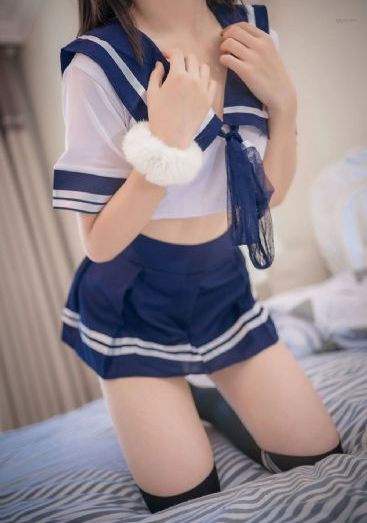 青青青在线观看高清视频_十万网红美女美酱
