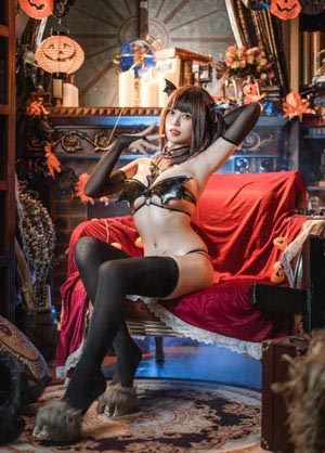 两个人吃上面一个bj_DVD电影完整版在线观看