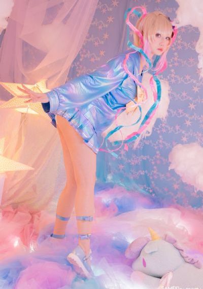 国产cosplayAV无码_蓝光在线播放