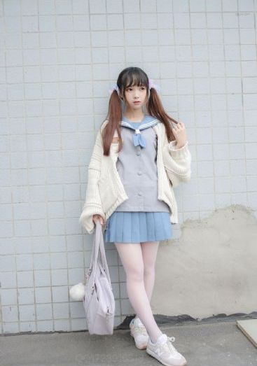 爱爱免费看_在线手机观看