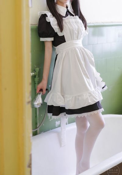 已婚女同学下面好紧_DVD最新电影在线观看