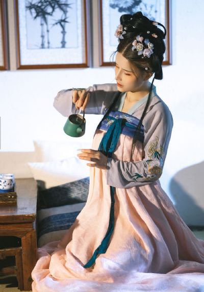 久久青草国产手机看片福利盒子_国产剧日韩电影在线