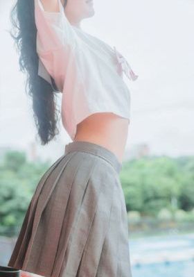 亚洲精品18p_完整版电影在线观看
