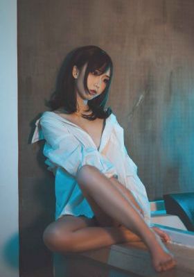午夜福利少妇波多野结衣欧美_BD韩语高清迅雷在线观看