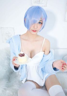 把下面扒开我教你自慰_HD完整视频观看